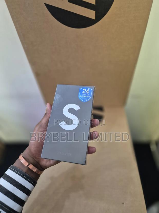 New Samsung Galaxy S22 5G 256 GB White - thumbnail 3