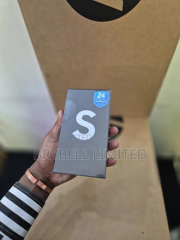 New Samsung Galaxy S22 5G 256 GB White - thumbnail 4