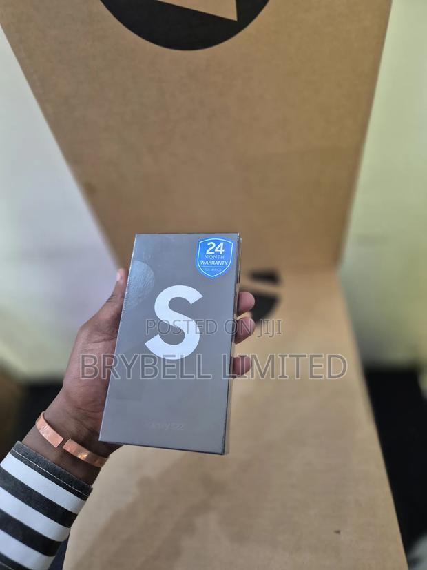 New Samsung Galaxy S22 5G 256 GB White - thumbnail 7