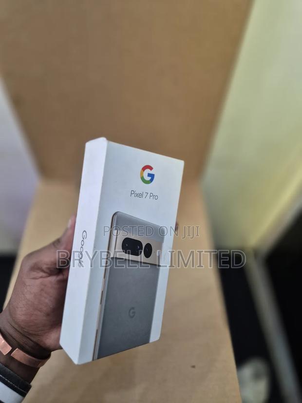 New Google Pixel 7 Pro 128 GB Gold - main view