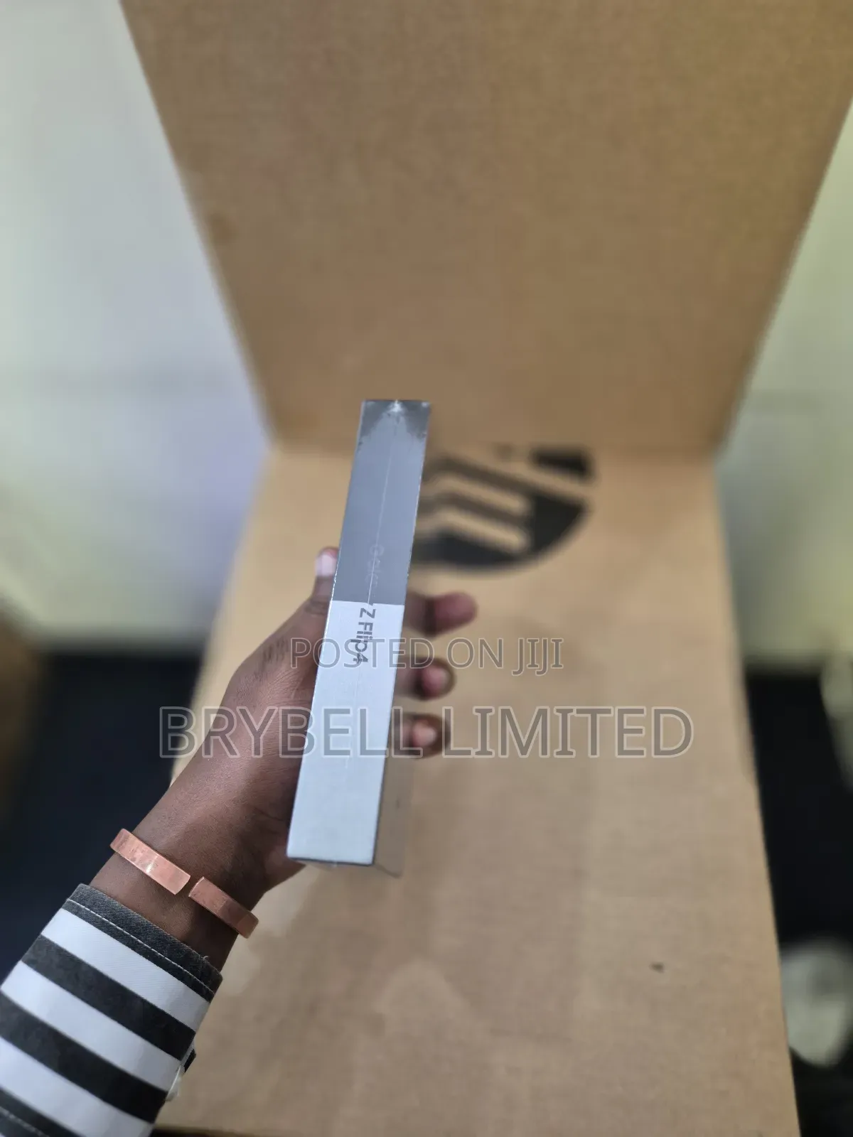 New Samsung Galaxy Z Flip4 256 GB Blue