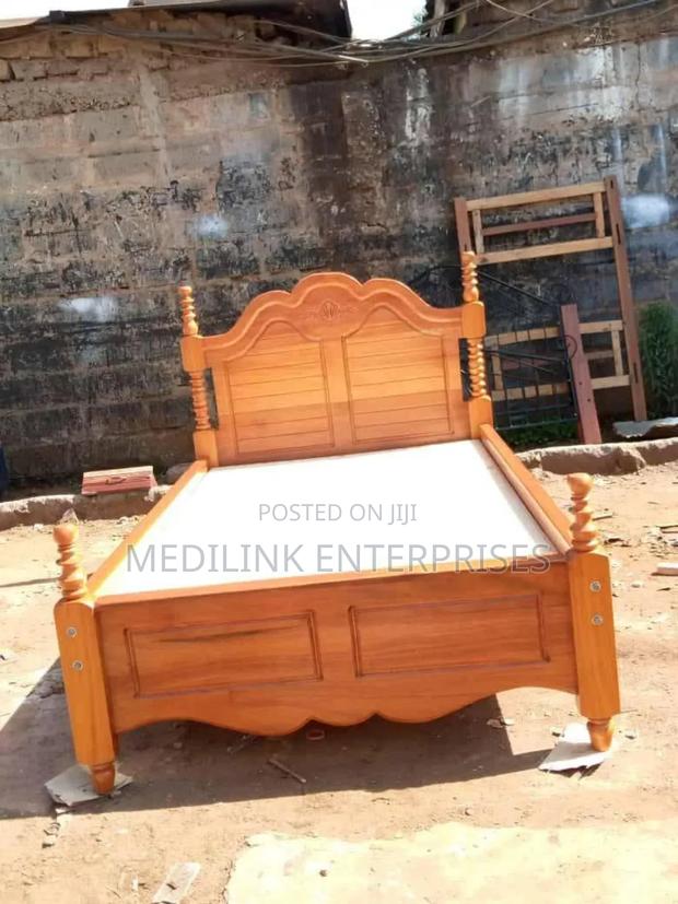 Mahogany Vanish Antique 5*6 Beds
