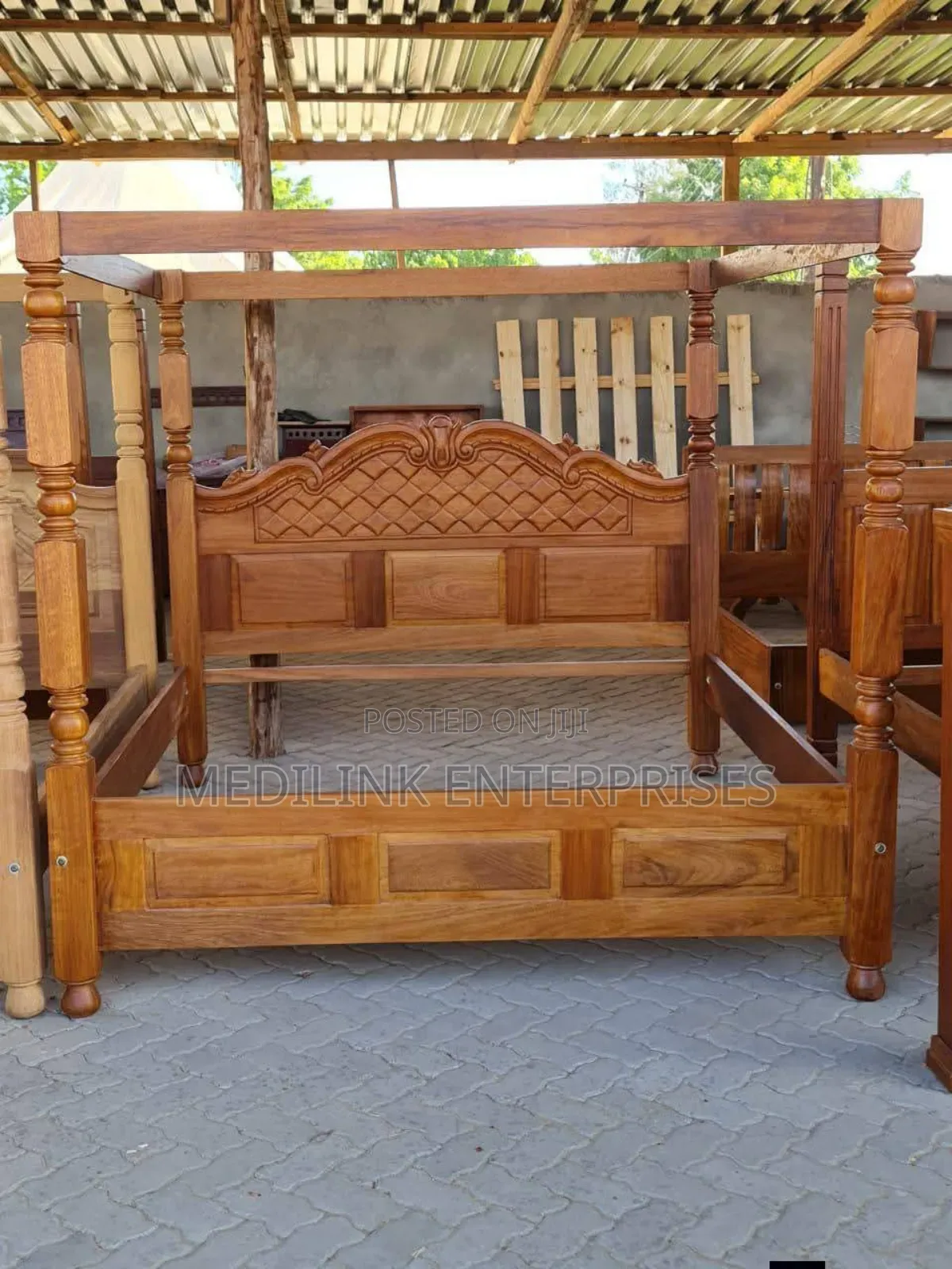 Mahogany 6*6 Vanish Poster Beds