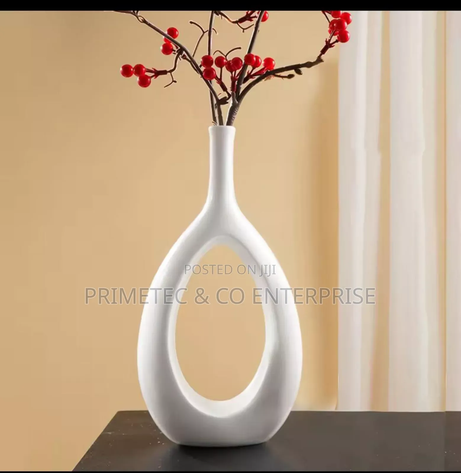 Nordic Doughnut Vase