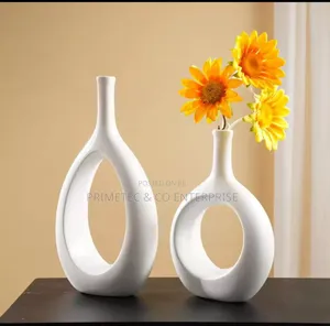 Nordic Doughnut Vase