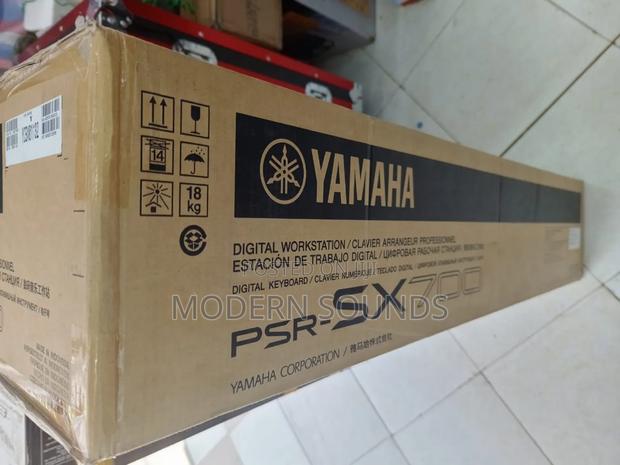 Sx 700 Yamaha Keyboard - main view