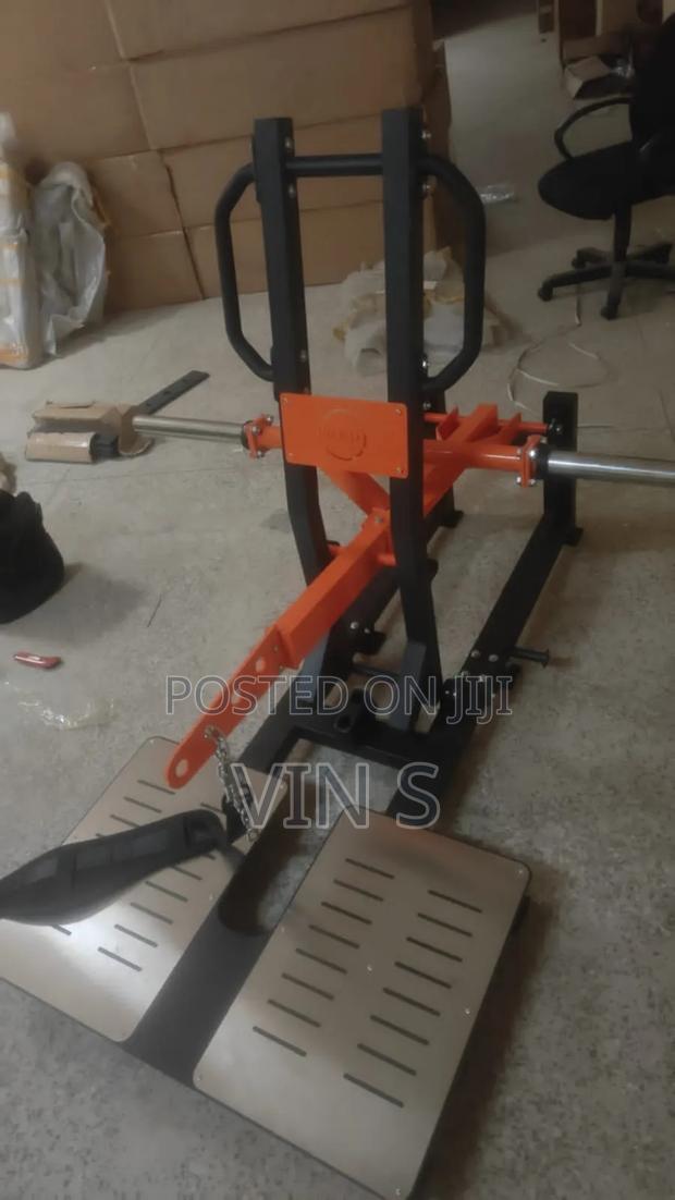 Belt Squat Machine, Bèlt Squàt Machinê