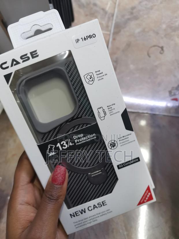 Enzo iPhone 16 Pro Max Carbon Fibre Case With Invisible Ring Stand - thumbnail 3