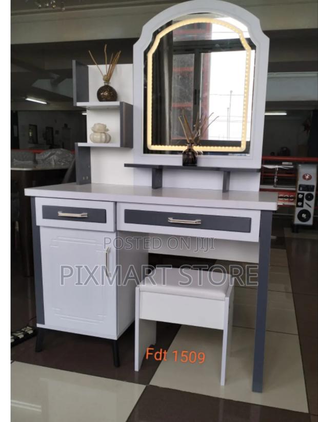 Luxury Dressing Table With Adjustable Mirror – Executive Class - main view