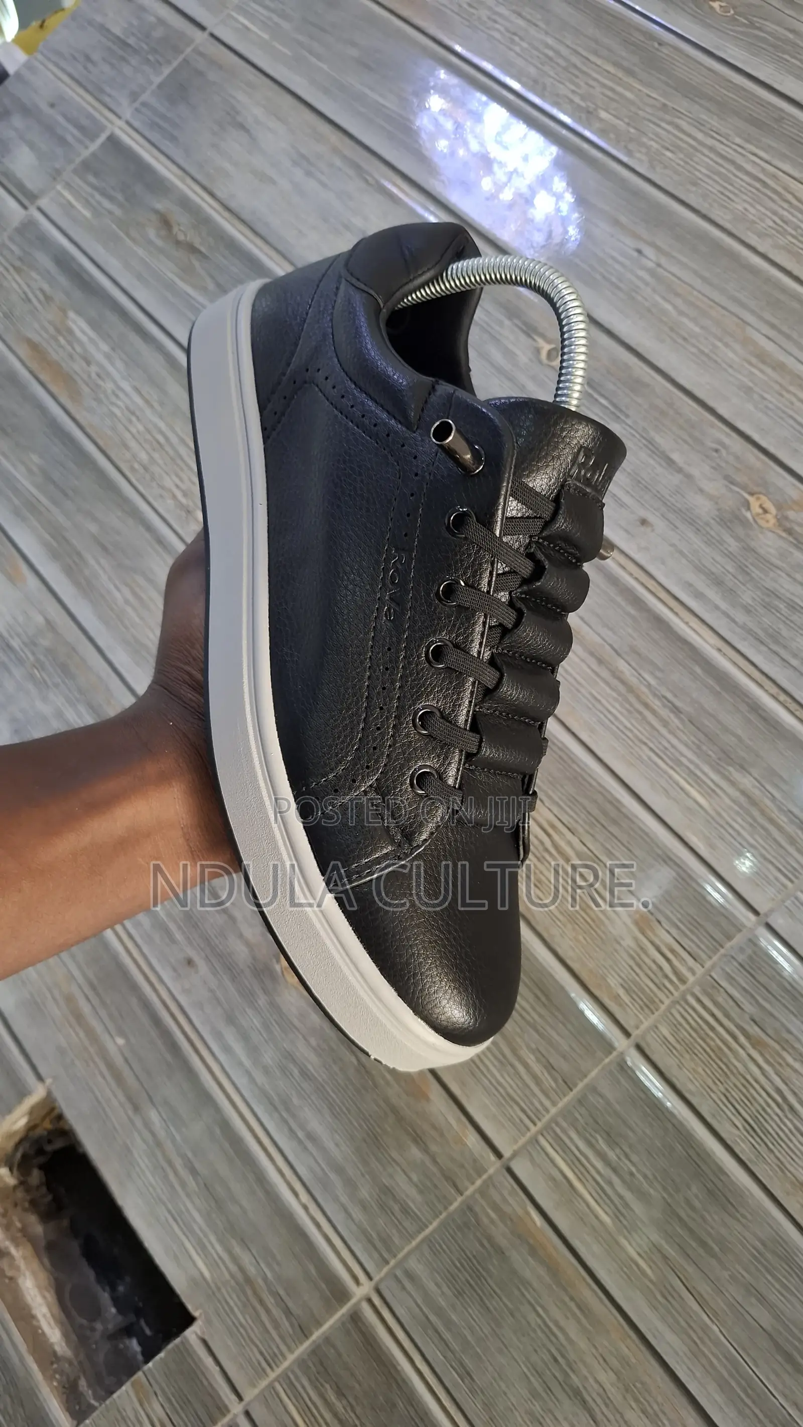 Mens Casual Sneakers Rova