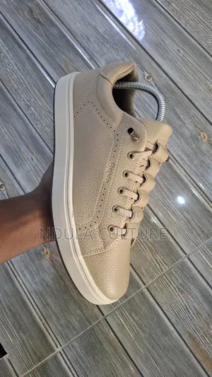 Mens Casual Sneakers Rova