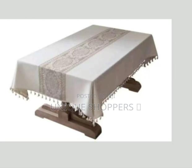 Beautiful Linen Dining Table Cloths - main view