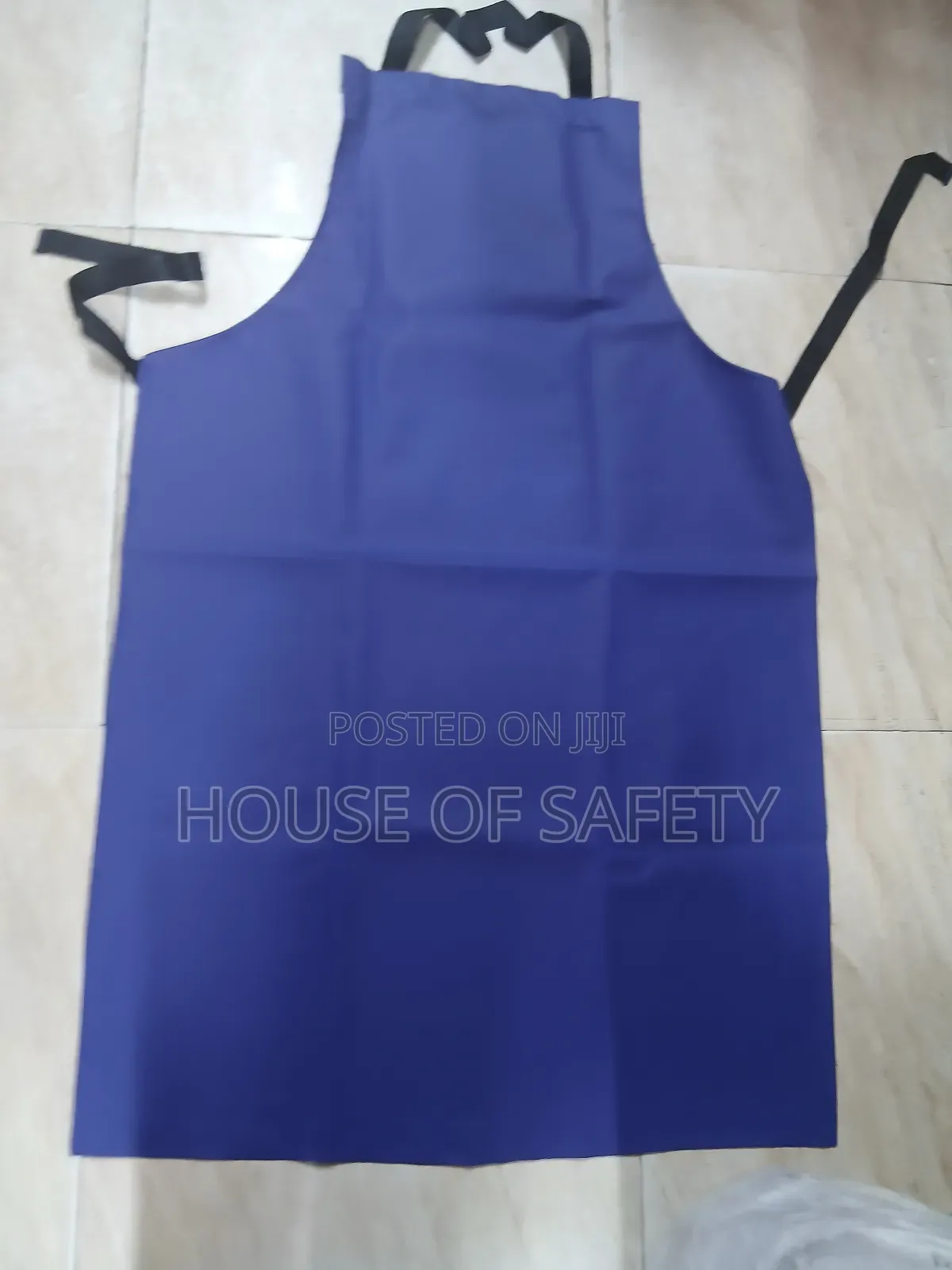 Water and Bleah Blue Apron Waterproof
