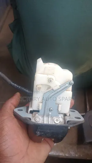 Nissan Murano Boot Lock
