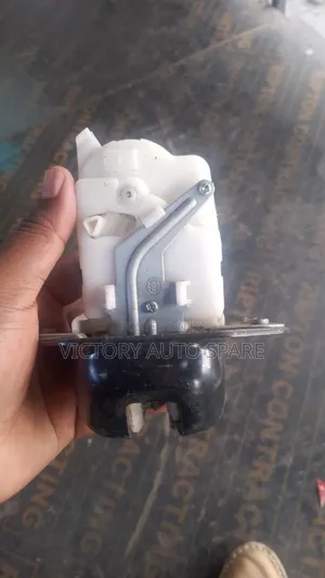 Nissan Murano Boot Lock