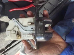 Nissan Murano Boot Lock