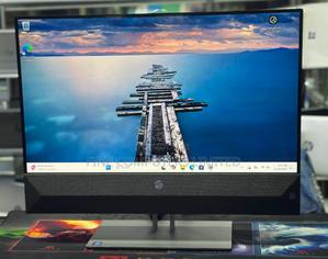 Desktop Computer HP Pavilion 24 12GB Intel Core I5 SSD 256GB - main view