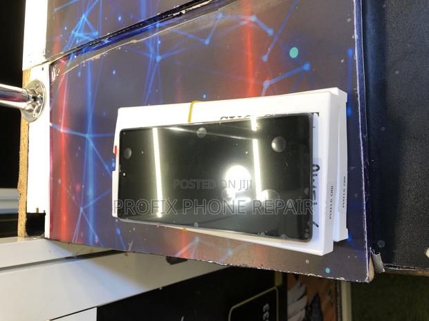 Original Pixel 6 Broken Screen Replacement and Installation - thumbnail 2