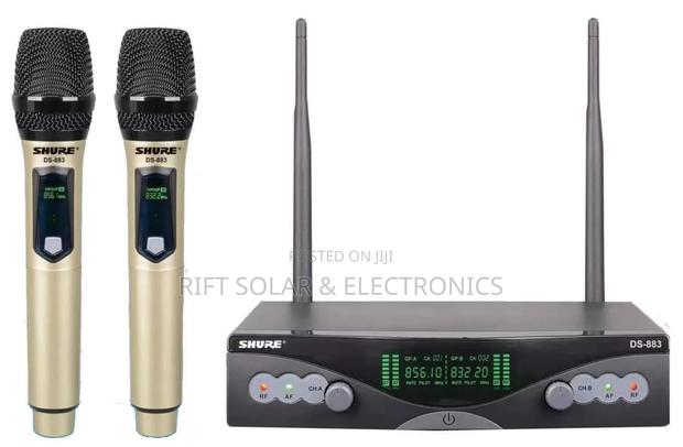 Shure Wireless Rechargeable Batteries 150m Frequency Range Mic - main view