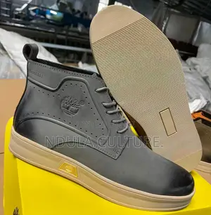 Timberland Chukka Boots Men