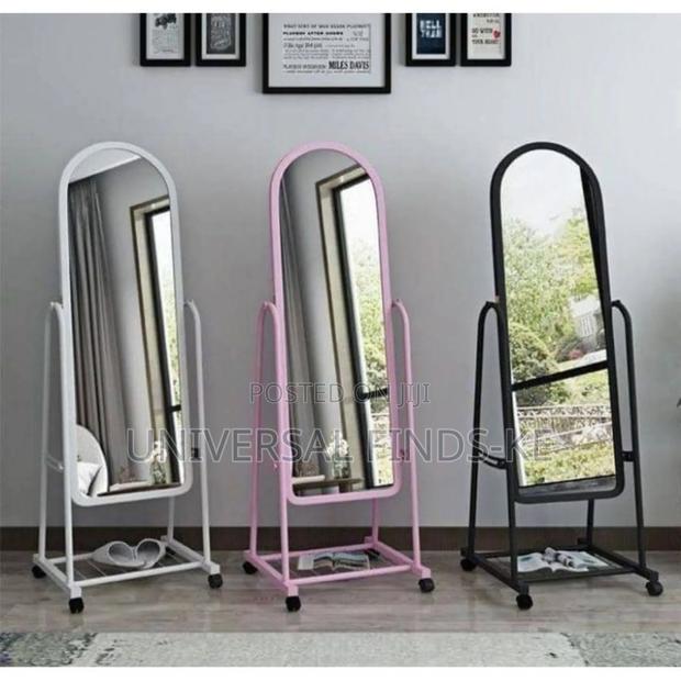 Fancy Full Length Dressing Mirror With Wheels and Shoe Rack