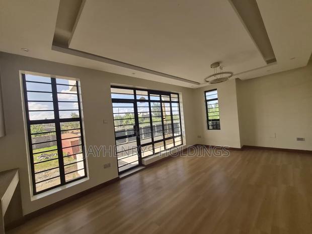 4bdrm House in Kamakis for sale - thumbnail 17