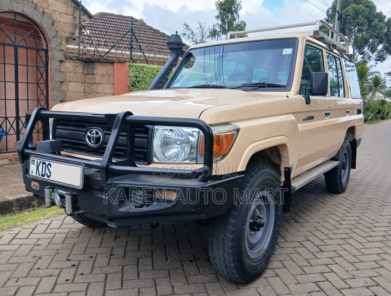 Toyota Land Cruiser 76 Series 2018 Beige