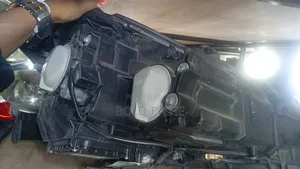 Toyota Crown Headlight