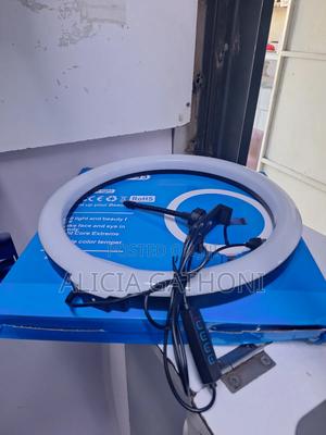 14 Inch Ringlight With Tripod - main view