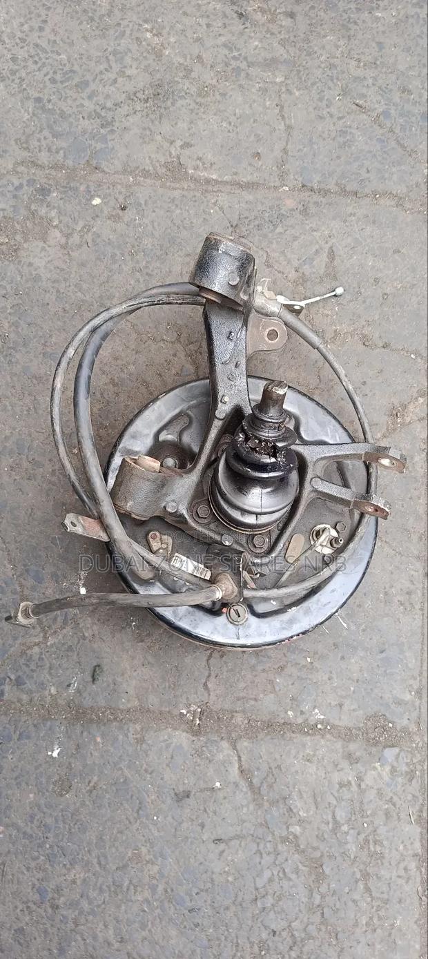 Axio, Fielder Rear Hubs 4wd, Drums, Back Plates.