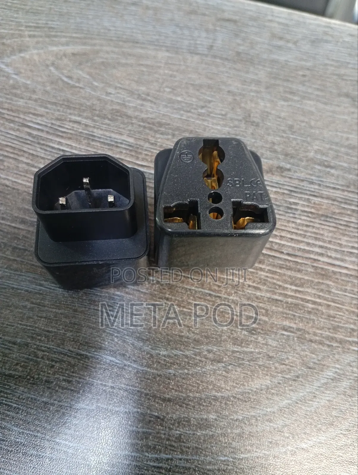 C14 Ups Adapter to Universal Female Connector