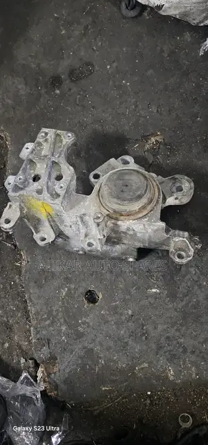 Nissan Xtrail T32 Gear Mountings