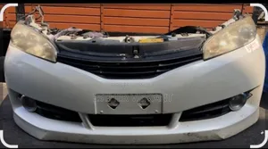 Toyota Wish Nosecut