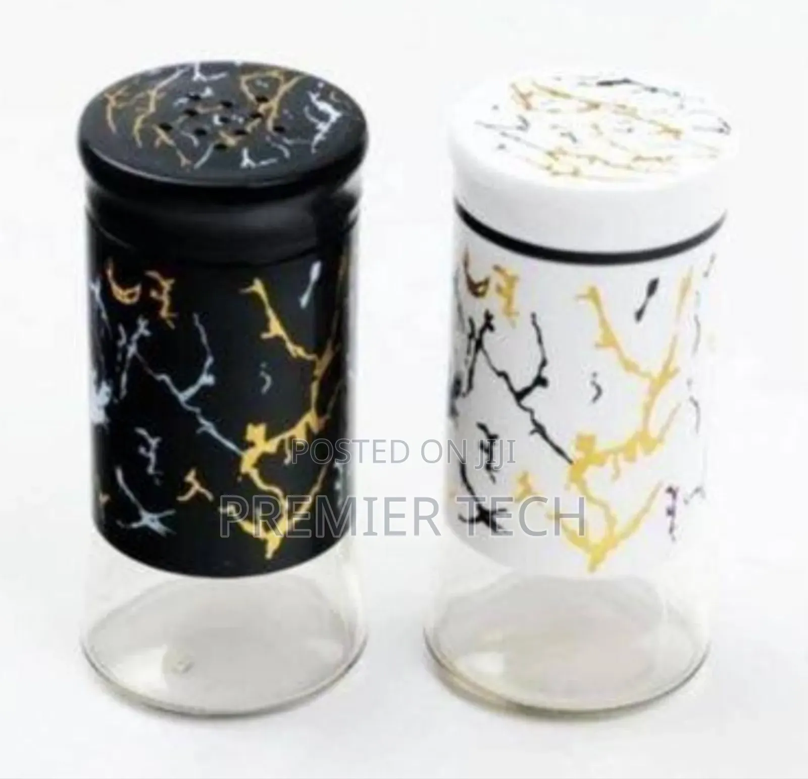 *Seasoning Salt Shaker Now Available in 4 Colours