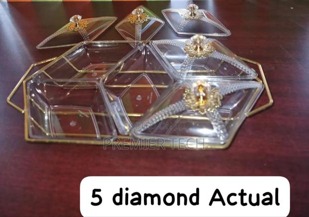 Diamond Shaped Acrylic Dish on Metallic Golden Frame - thumbnail 2