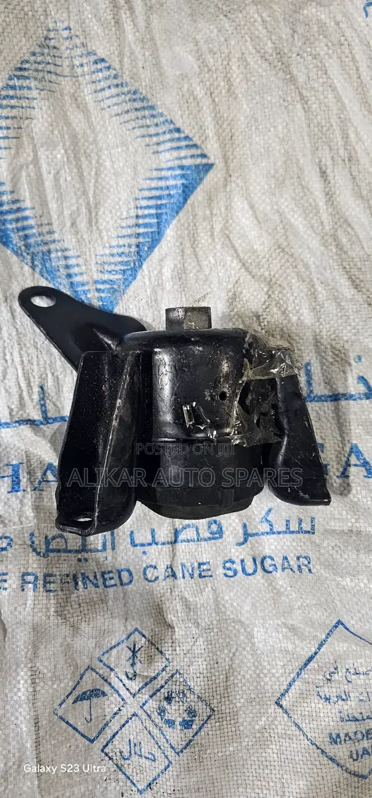 1az Toyota Voxy Noah Engine Mountings