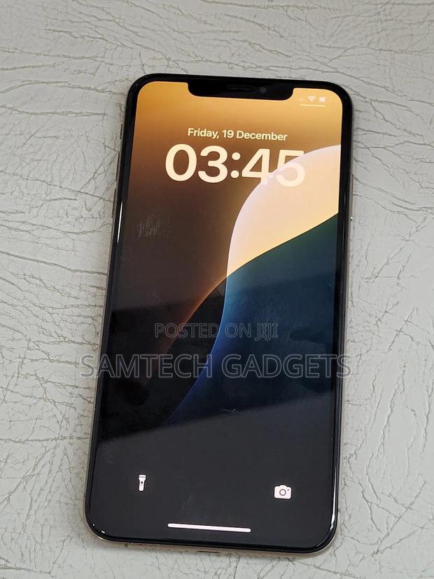 Apple iPhone XS Max 64 GB Gold - thumbnail 4