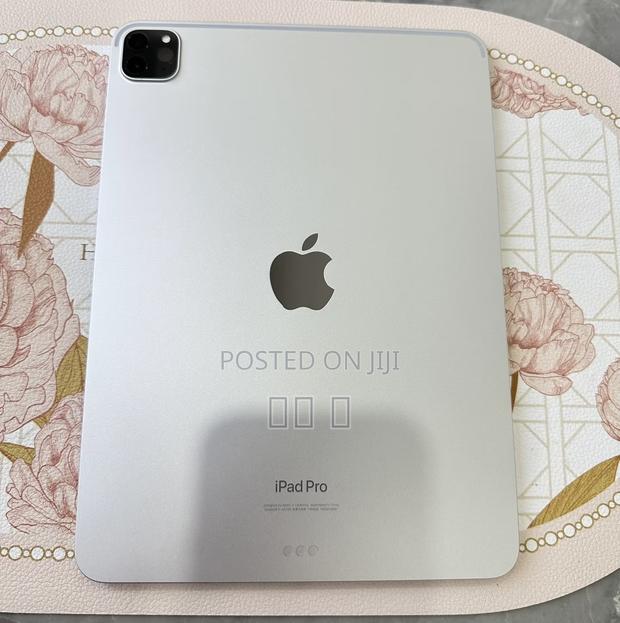 Apple iPad Pro 11 (2020) 128 GB Silver