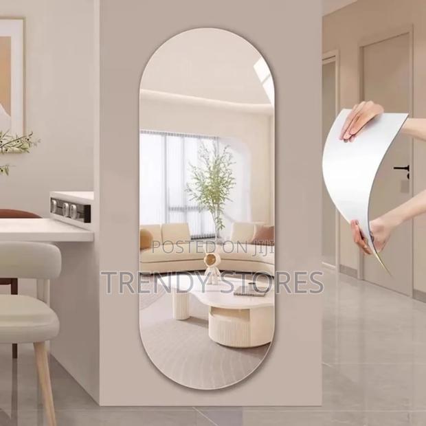 Self-adhesive Mirror - main view