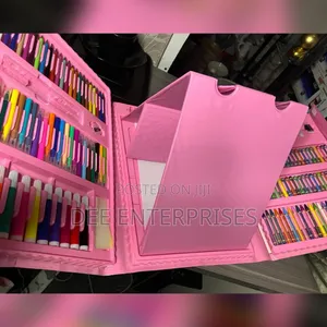 201 Pc Coloring Set With Drawing Clip