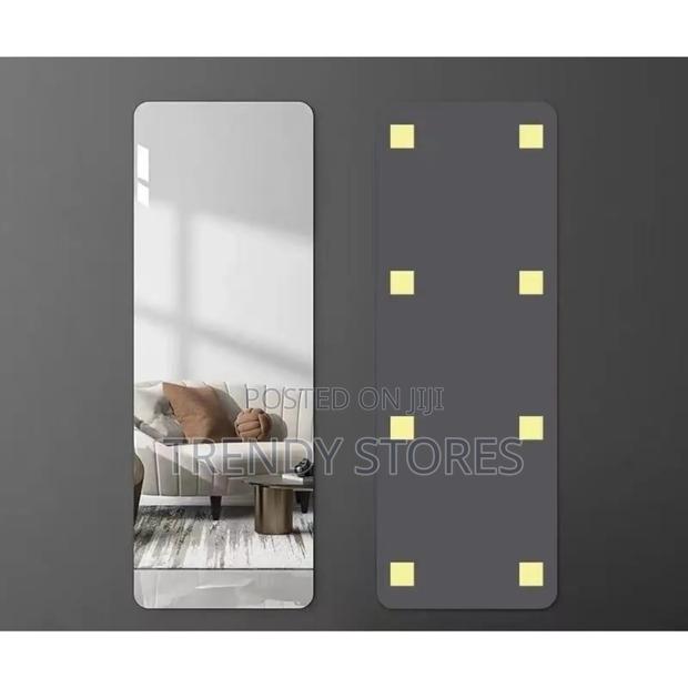 Self-adhesive Mirror - main view