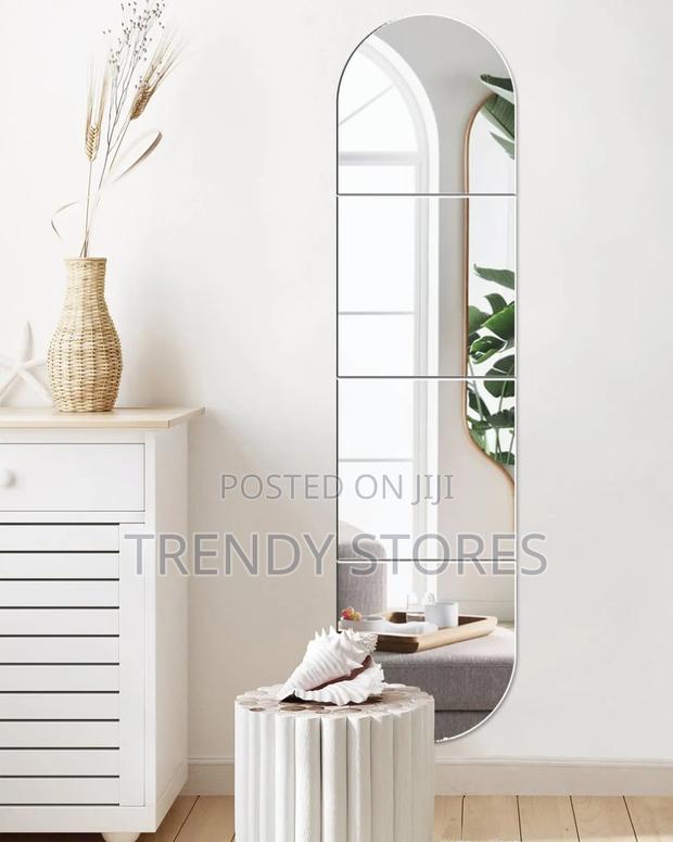 Self-adhesive Mirror - main view