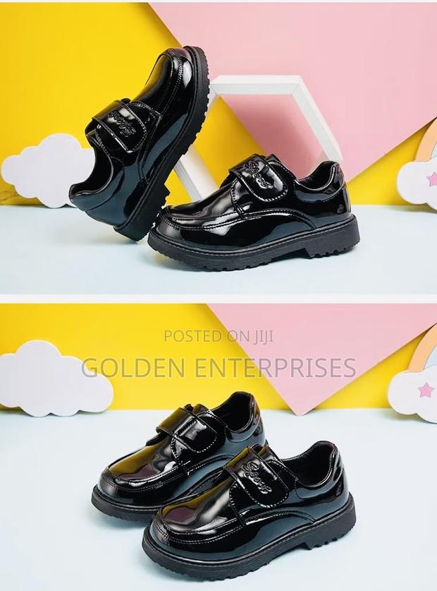 Boys School Shoes, Wetlook 27-32