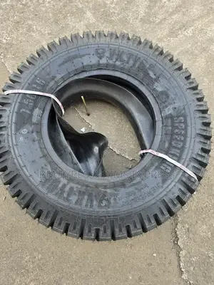 750 R16 Superking Tyres (Diff).