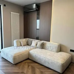 . Elegant Living Room 6-Seater Sofa