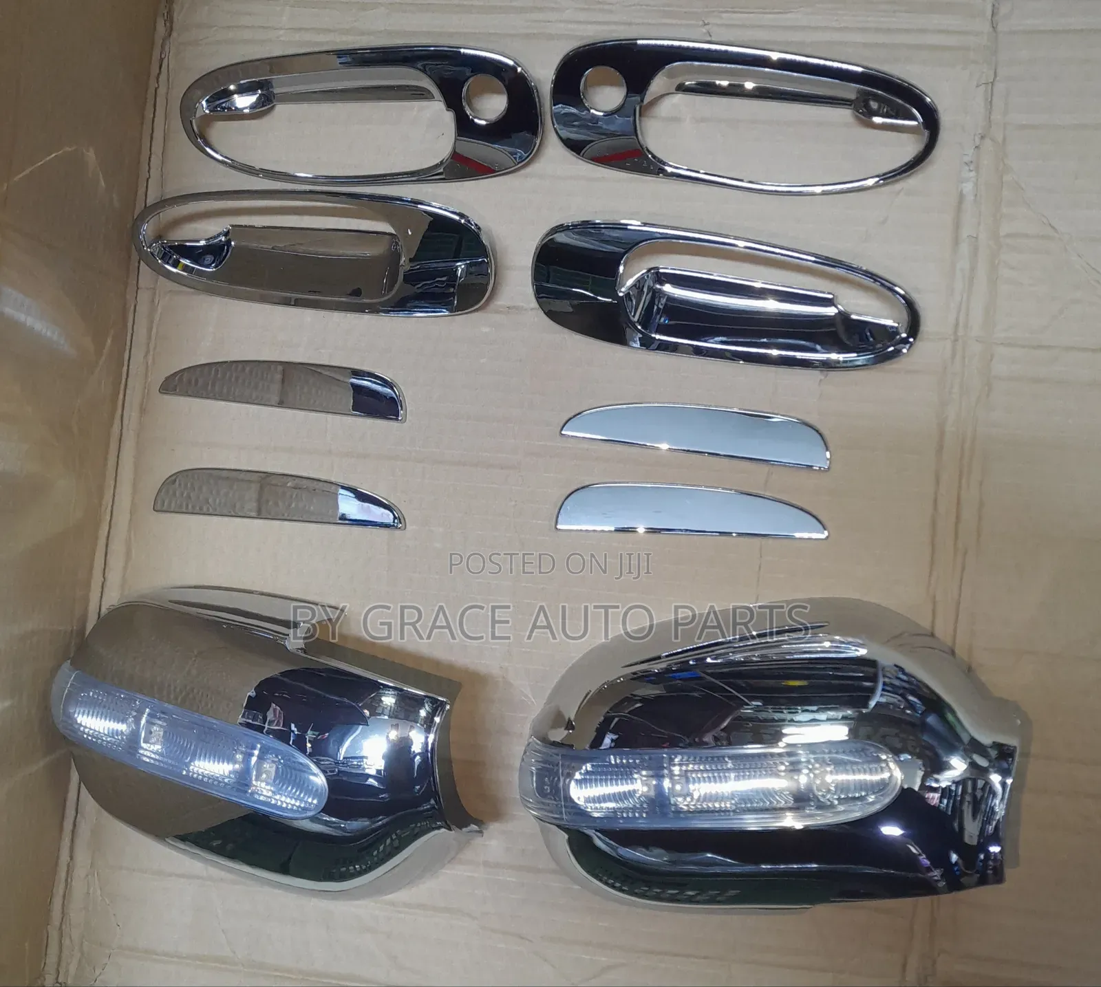 Corolla G-Touring Chrome Handles and Side Mirror With Indicators.