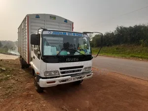 Transport Trucks Fh Avaliable Now. Mombasa / Nyali