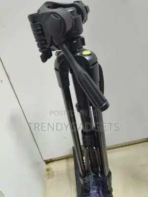 3520 Professional Tripod Stand for Camera Smartphone