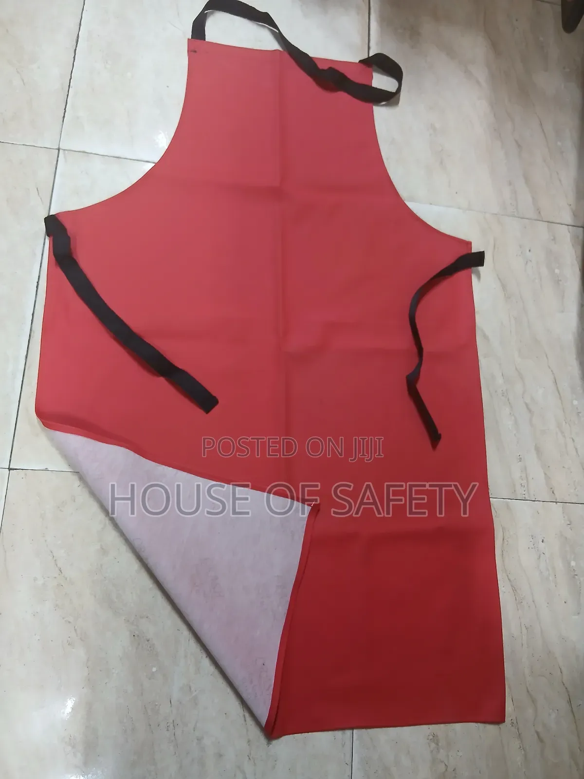 Stay Clean Underneath With PVC Aprons