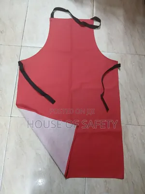 Stay Dry With Red Pvcrain Aprons
